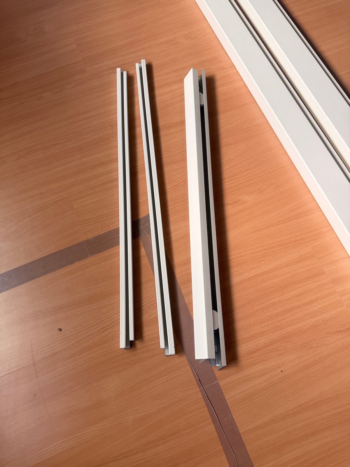 Aluminium deurkozijn 256cm met uitbreiding 8-9cm, Ophalen, Gebruikt, Minder dan 80 cm, 215 cm of meer