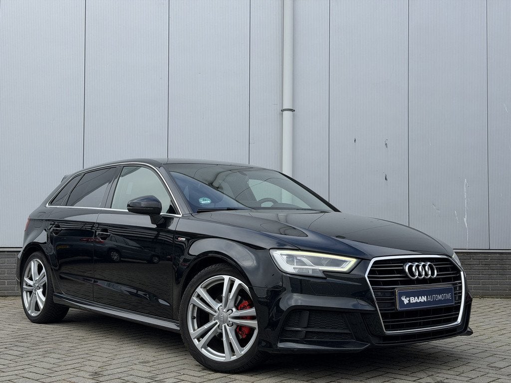 Audi A3 Sportback 30 TFSI Sport S Line Edition | Apple CarPl, Auto's, Audi, Voorwielaandrijving, Gebruikt, 1165 kg, Zwart