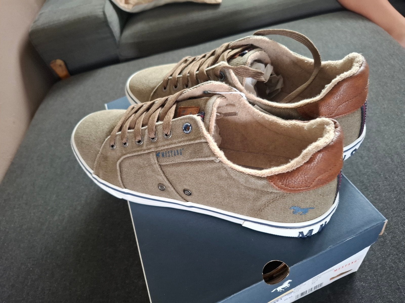 Mustang sneakers maat 49 - Nieuw in doos, Ophalen, Nieuw, Bruin
