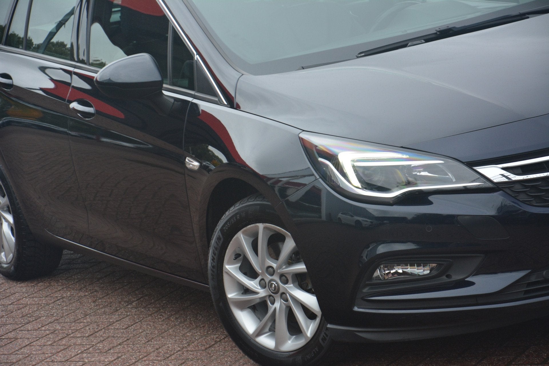 Opel Astra Sports Tourer 1.4 Business Executive | Navigatie, Voorwielaandrijving, Gebruikt, 4 cilinders, 150 pk