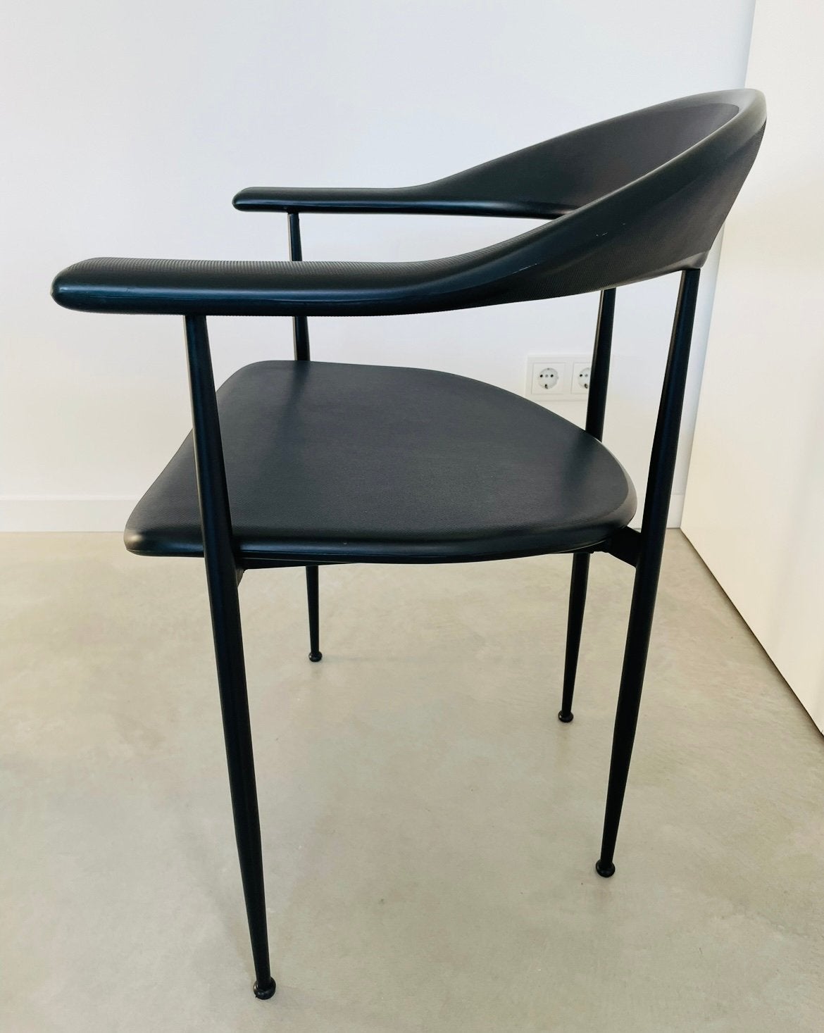 Set van 8 prachtige Fasem P40 stoelen by Giancarlo Vegni, Huis en Inrichting, Stoelen, Ophalen, Overige materialen, Zwart, Zo goed als nieuw