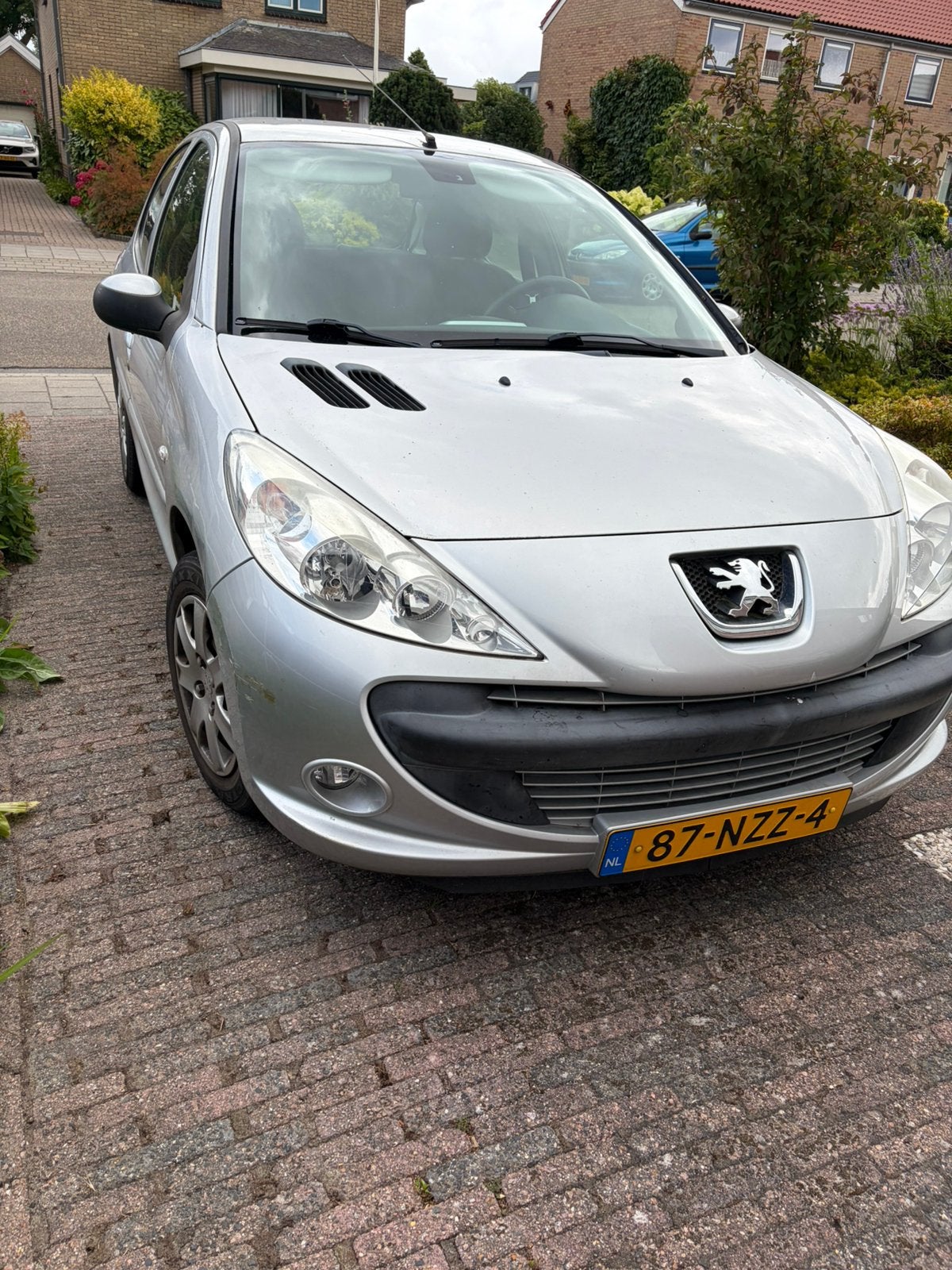 Peugeot 206e 2011, Auto's, Hyundai, Particulier, i10, ABS, Achteruitrijcamera, Airconditioning, Alarm, Bluetooth, Centrale vergrendeling