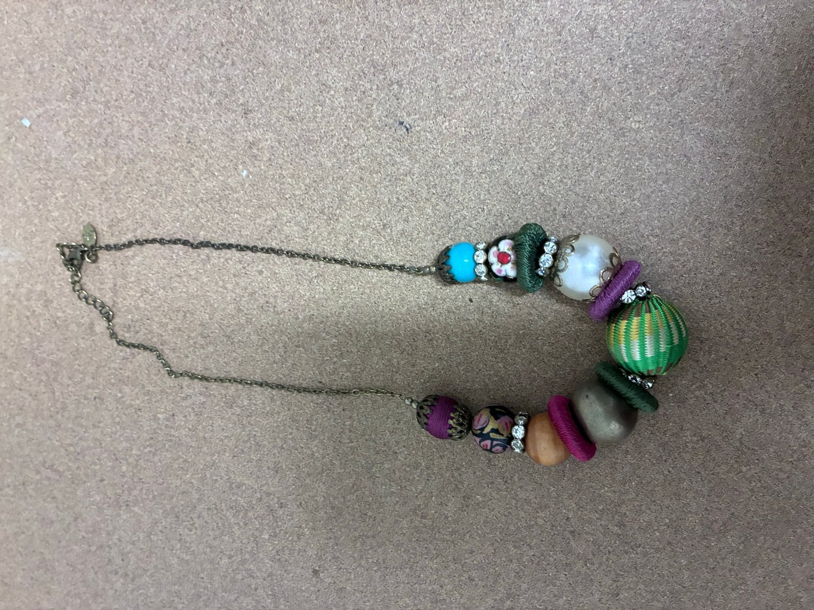 Kleurrijke kralenketting met diverse materialen, Met kristal, Kunststof, Overige kleuren, Ophalen of Verzenden