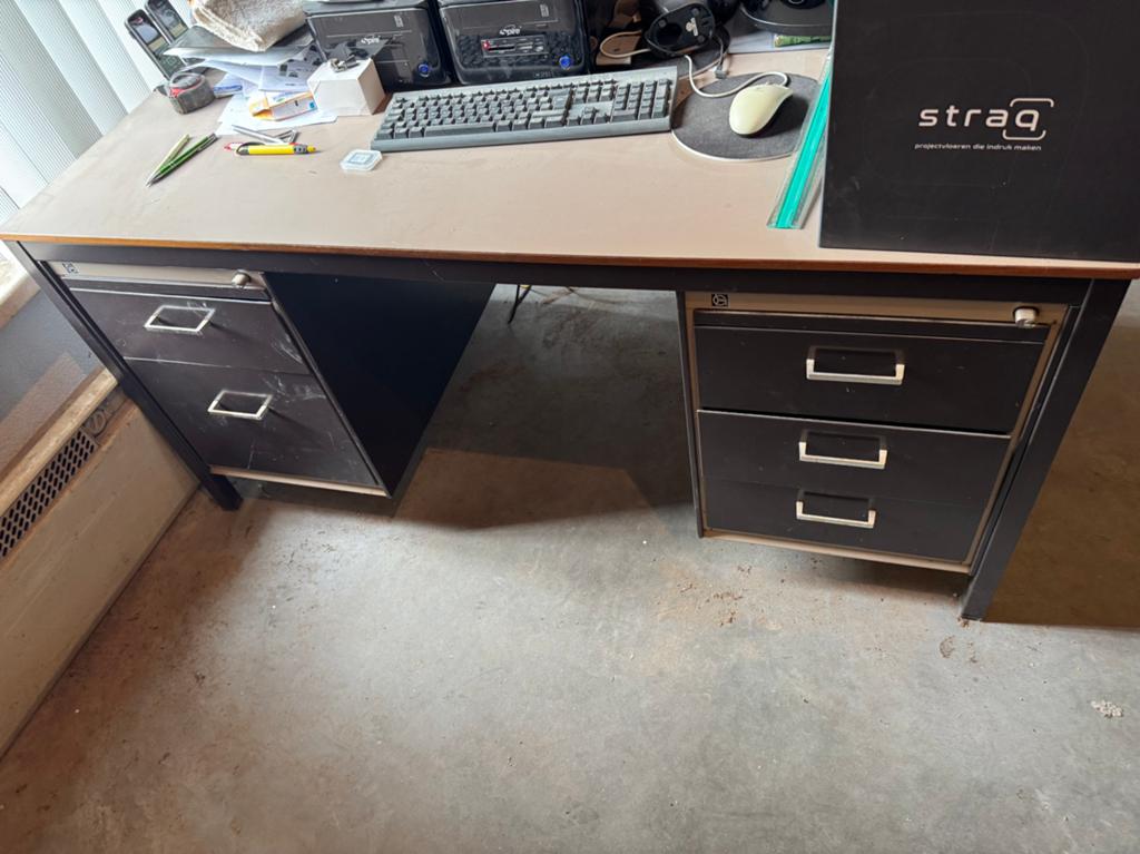 Gispen bureau, Huis en Inrichting, Bureaus, Ophalen of Verzenden