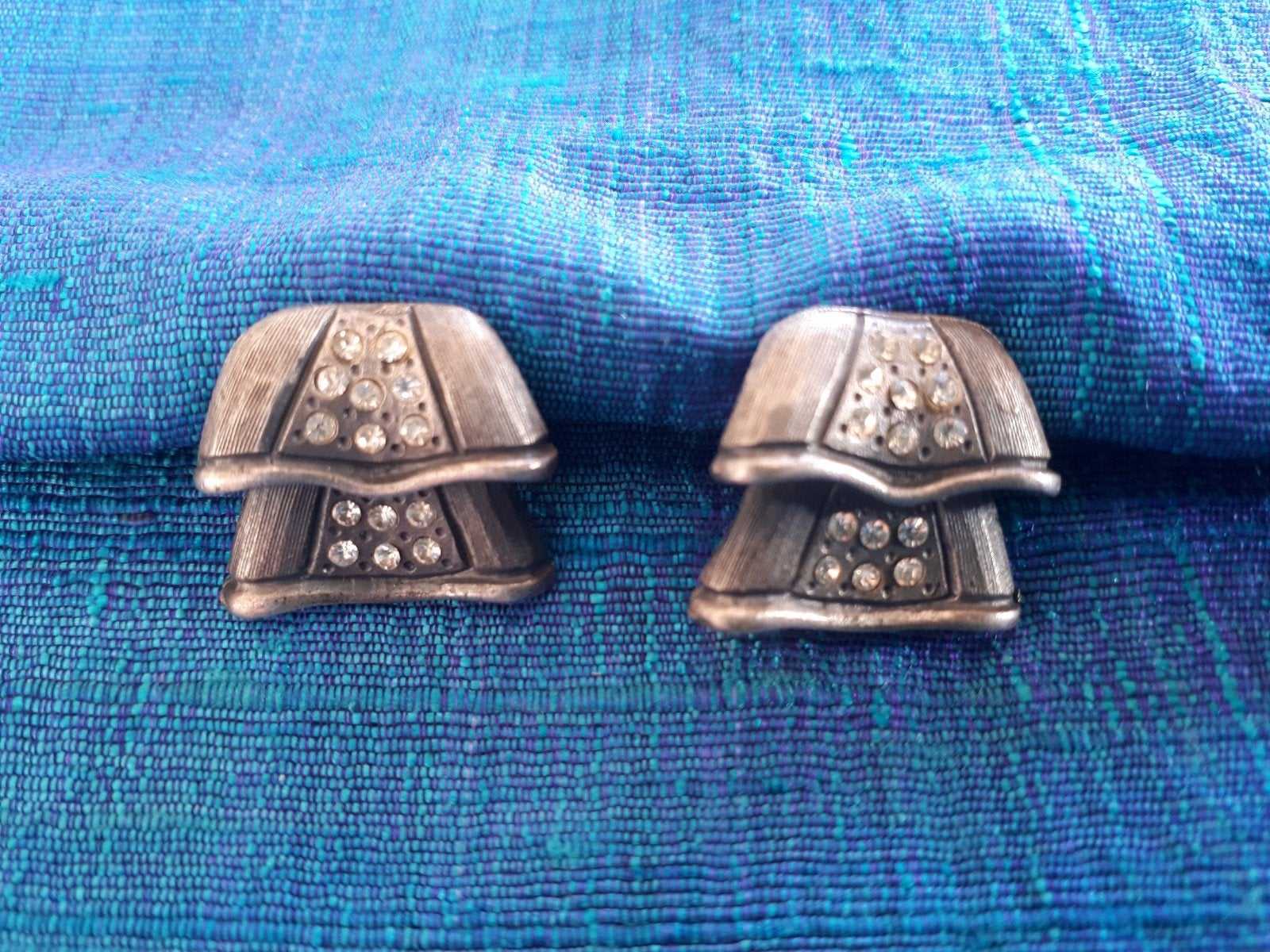 Vintage Oorclips Gesigneerd PIERRE CARDIN., Sieraden, Tassen en Uiterlijk, Antieke sieraden, Ophalen of Verzenden, Overige materialen