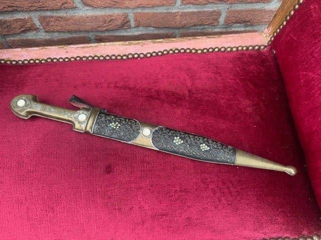 fraaie dolk uit de Kaukasus, Kindjal Qama, Ophalen of Verzenden, Overige soorten, Overige gebieden, Mes of Dolk