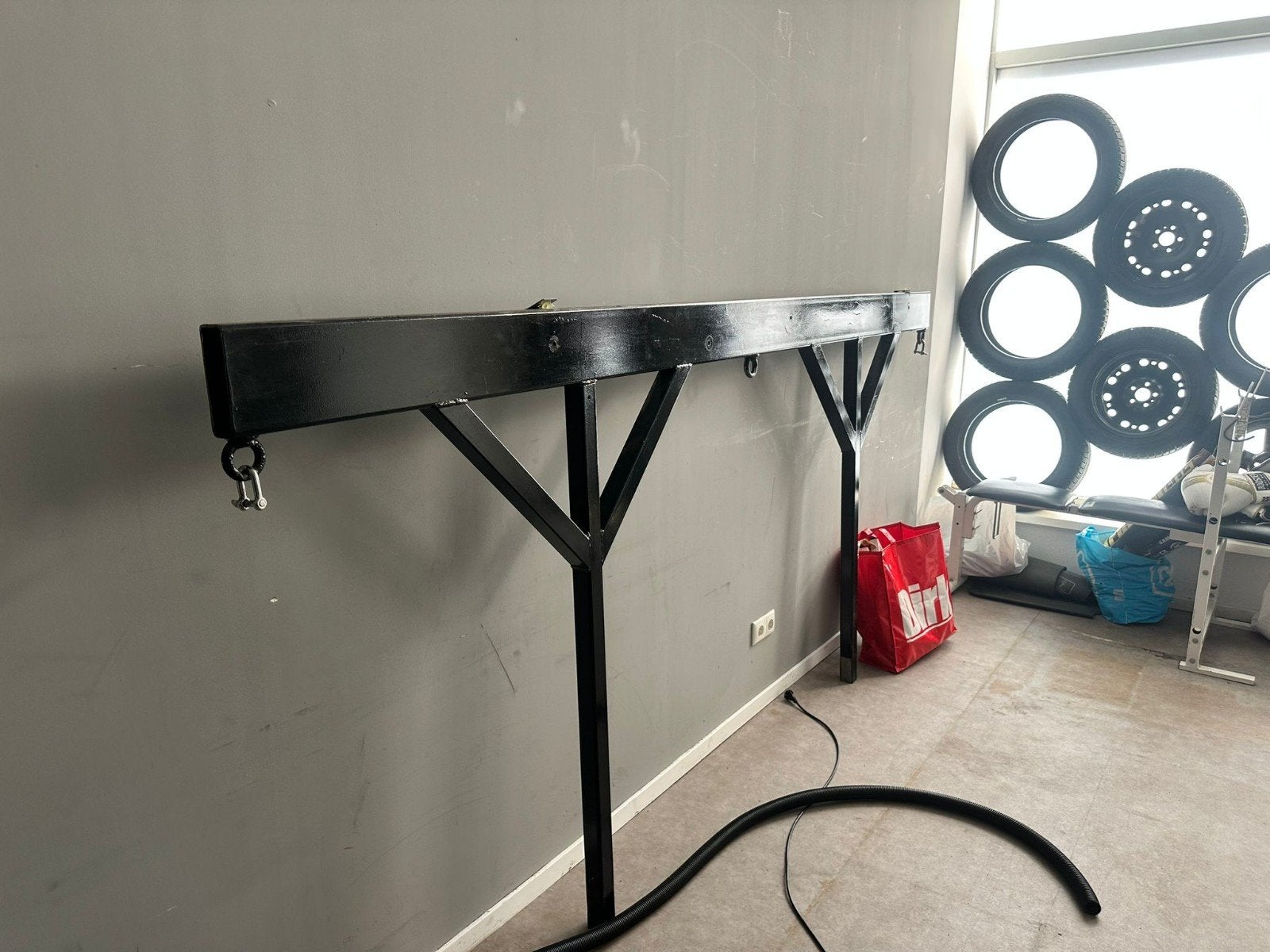 Robuuste ijzeren box hanger / ophangsysteem, Ophalen