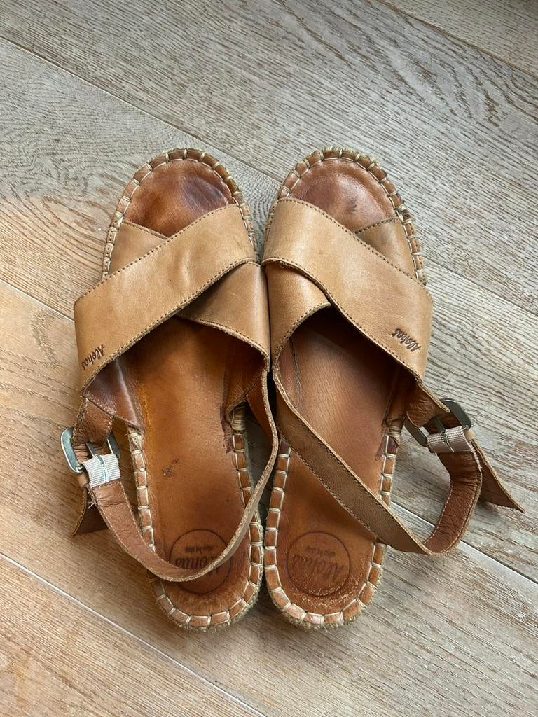 Sandalen Alohas, bruin leer, maat 41, Bruin, Zo goed als nieuw, Sandalen of Muiltjes, Ophalen of Verzenden