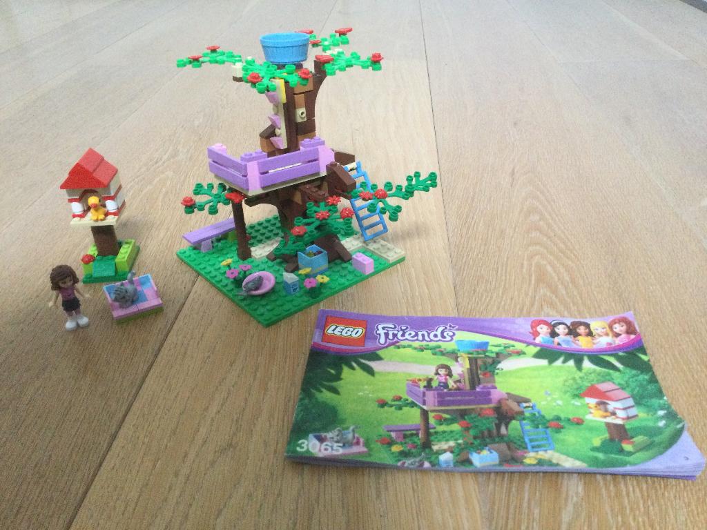 Lego friends Olivia’s boomhuis 3065 compleet, Lego, Compleet, Friends, Ophalen of Verzenden