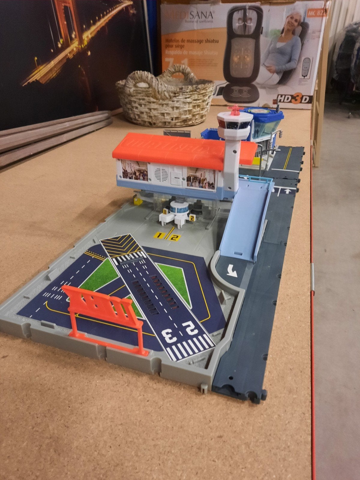 Matchbox Action Drivers vliegveld en politiebureau, Ophalen, Gebruikt, Jongen