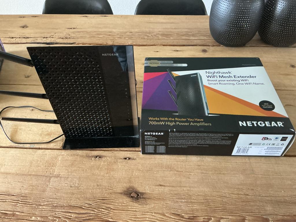 NETGEAR Nighthawk WiFi Mesh Extender AC1900 EX7000, Ophalen, Zo goed als nieuw, Router