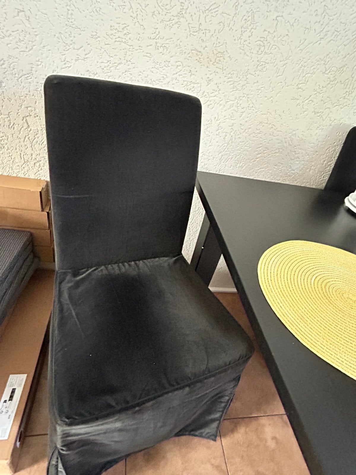 Gratis IKEA uitschuifbare tafel voor 6 pers. met 4  stoelen, Huis en Inrichting, Stoelen, Ophalen, Overige materialen, Gebruikt