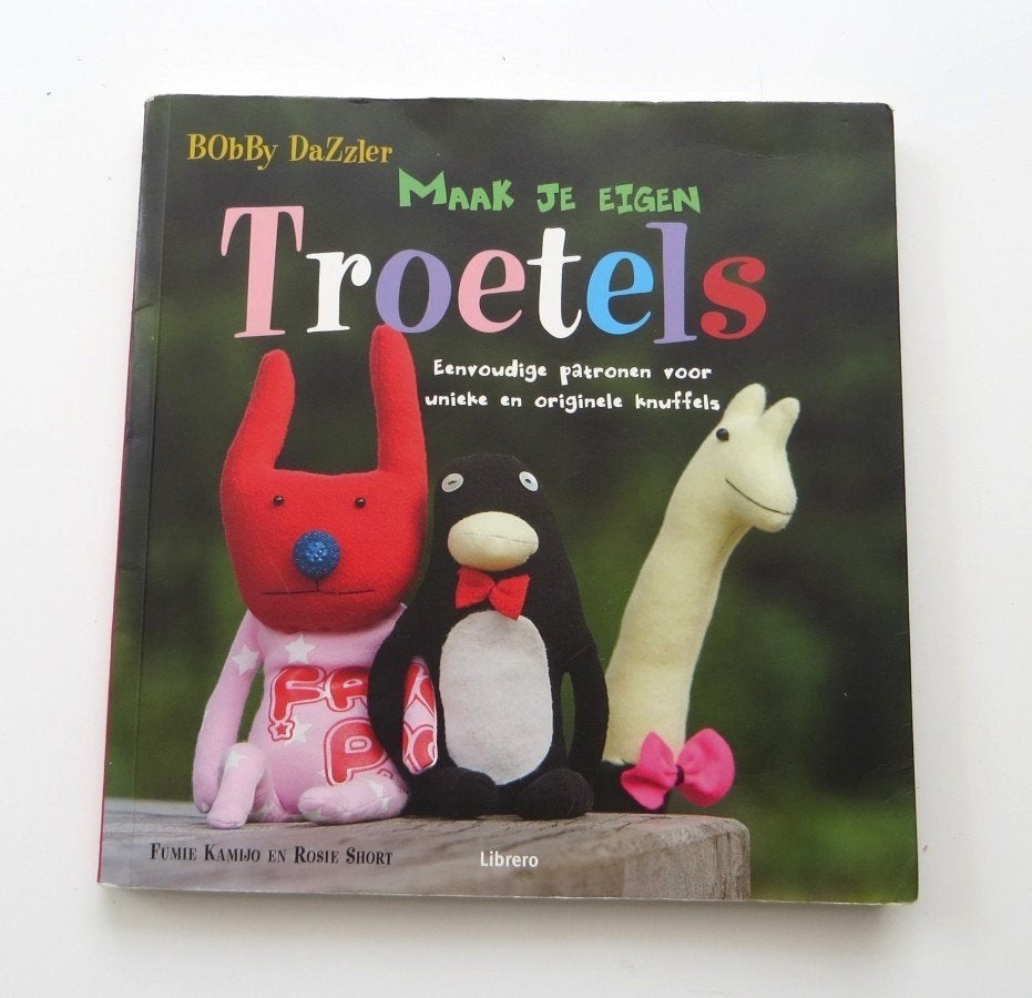 Hobbyboek M4468: Maak je eigen Troetels vanaf 10+, Gelezen, Non-fictie, Dobby Dazzler, Ophalen of Verzenden