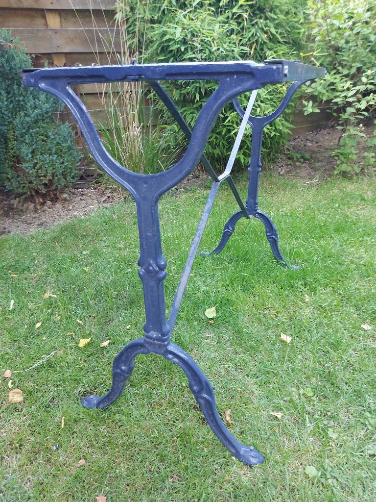 Gietijzeren frame tuintafel / Bistrotafel, Tuin en Terras, Ophalen, Gebruikt, Rechthoekig, Metaal