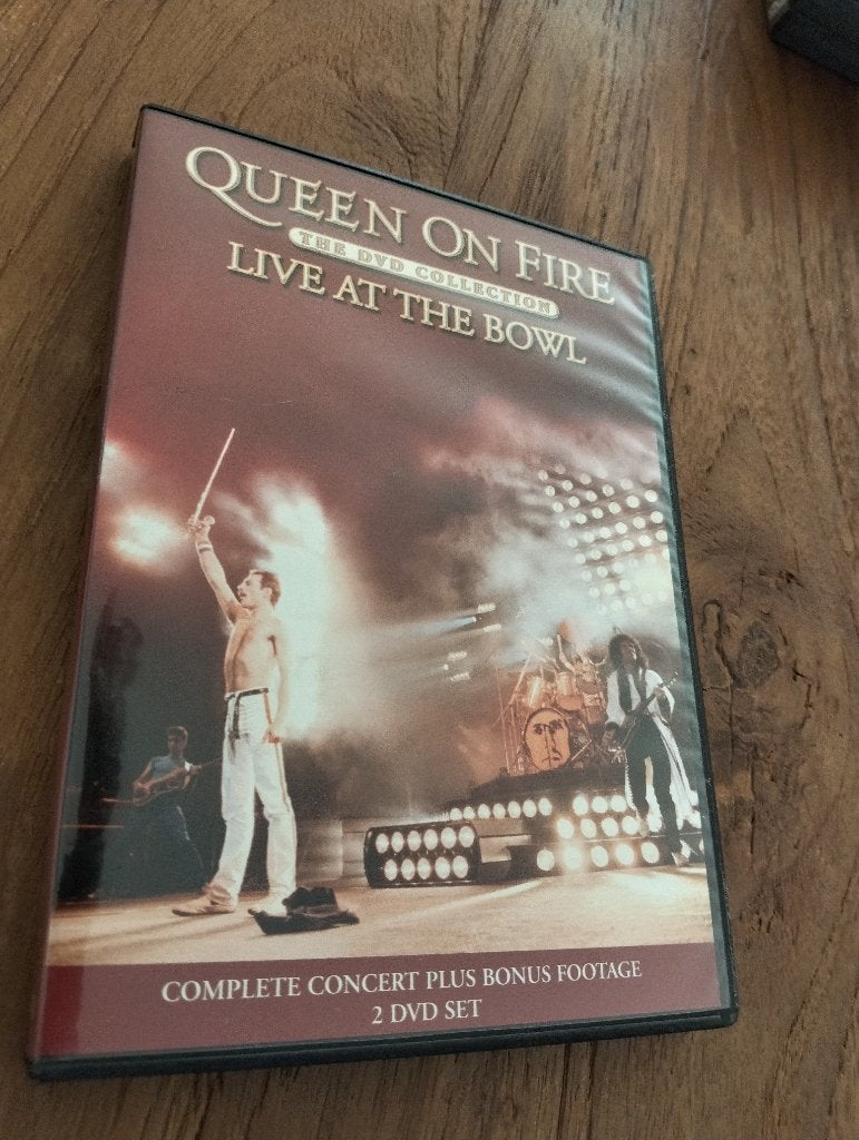 Dvd 2 disc Queen on Fire live at the Bowl, Alle leeftijden, Ophalen of Verzenden, Zo goed als nieuw, Muziek en Concerten