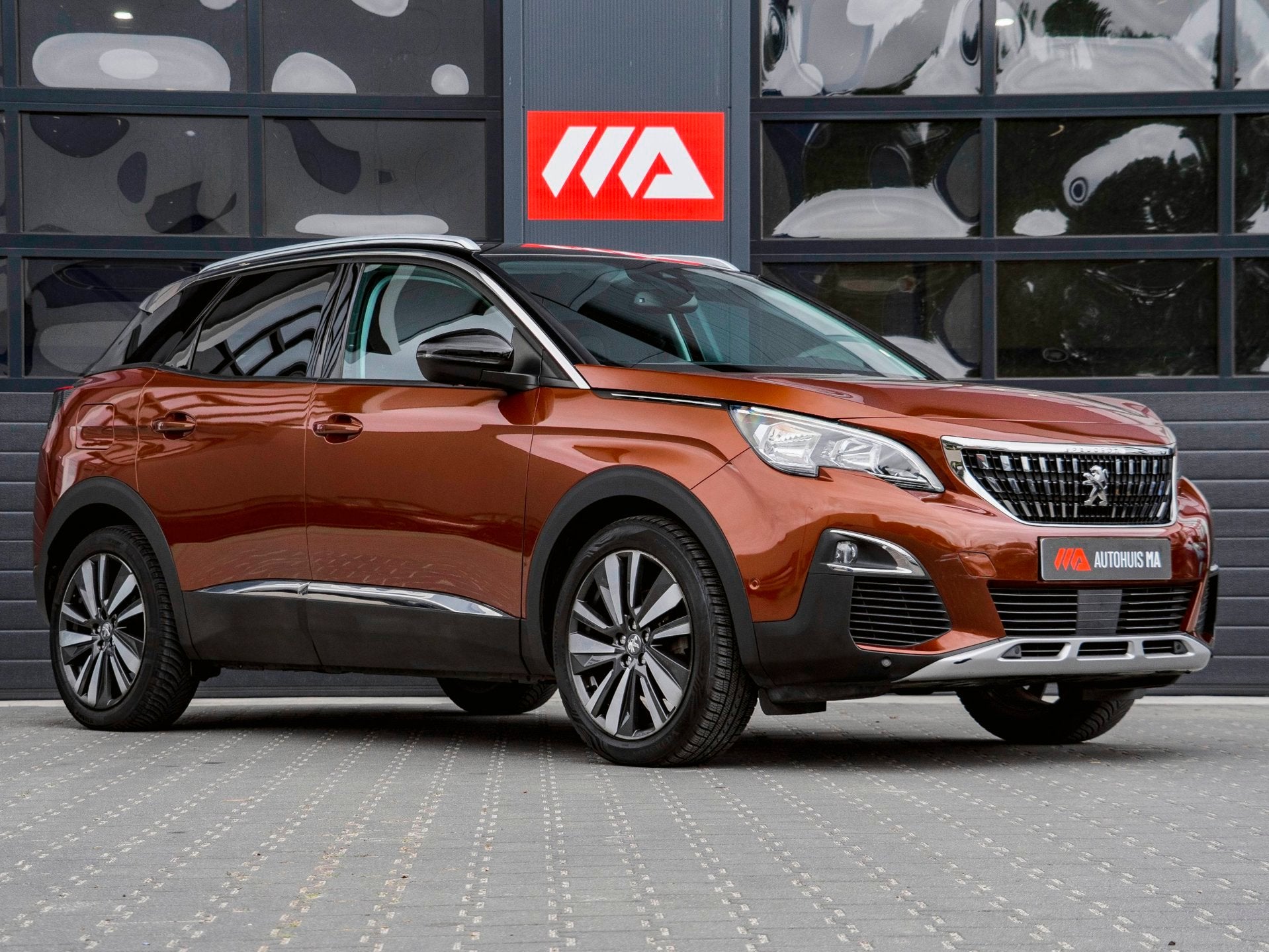 Peugeot 3008 1.2 PureTech Première | LEDER | TREKHAAK | NAP, Auto's, Gebruikt, 1199 cc, Bruin, Bedrijf