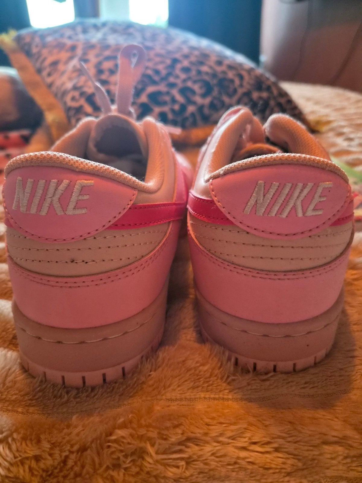 Roze Nike Dunk Low sneakers voor meisjes maat 38, Ophalen of Verzenden, Sneakers of Gympen, Roze, Gedragen