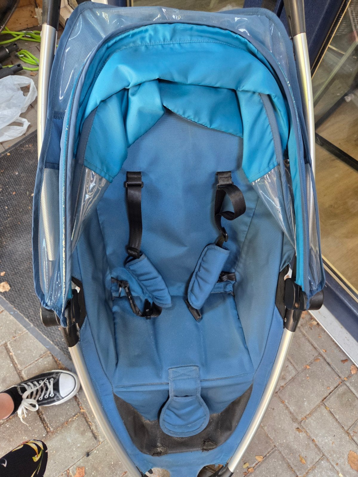 Gratis Quinny buggy blauw, Kinderen en Baby's, Buggy's, Ophalen, Gebruikt, Quinny, Zonnekap