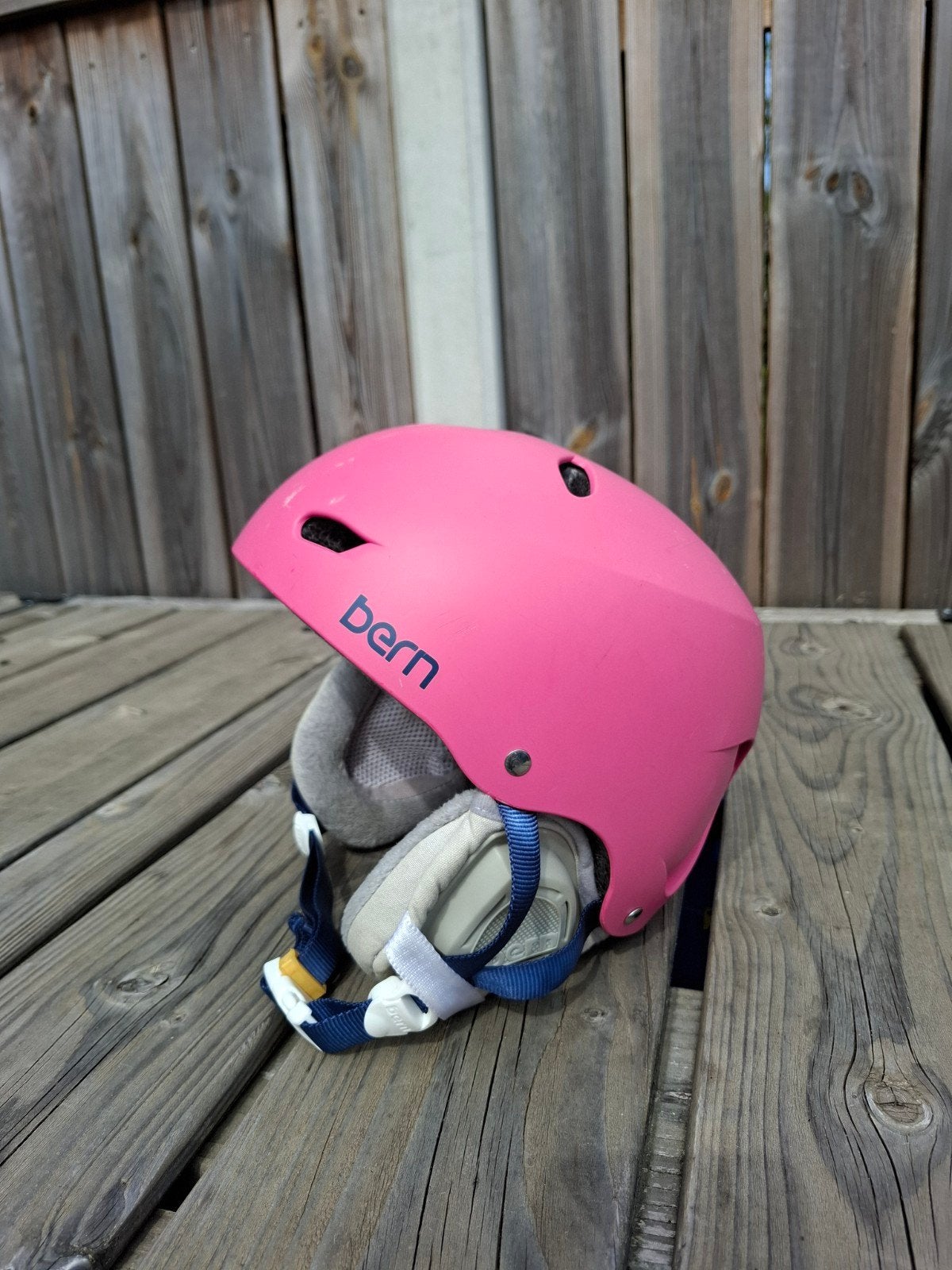 Skihelm Bern, maat M/L, Gebruikt, Overige typen, Skiën, Ophalen