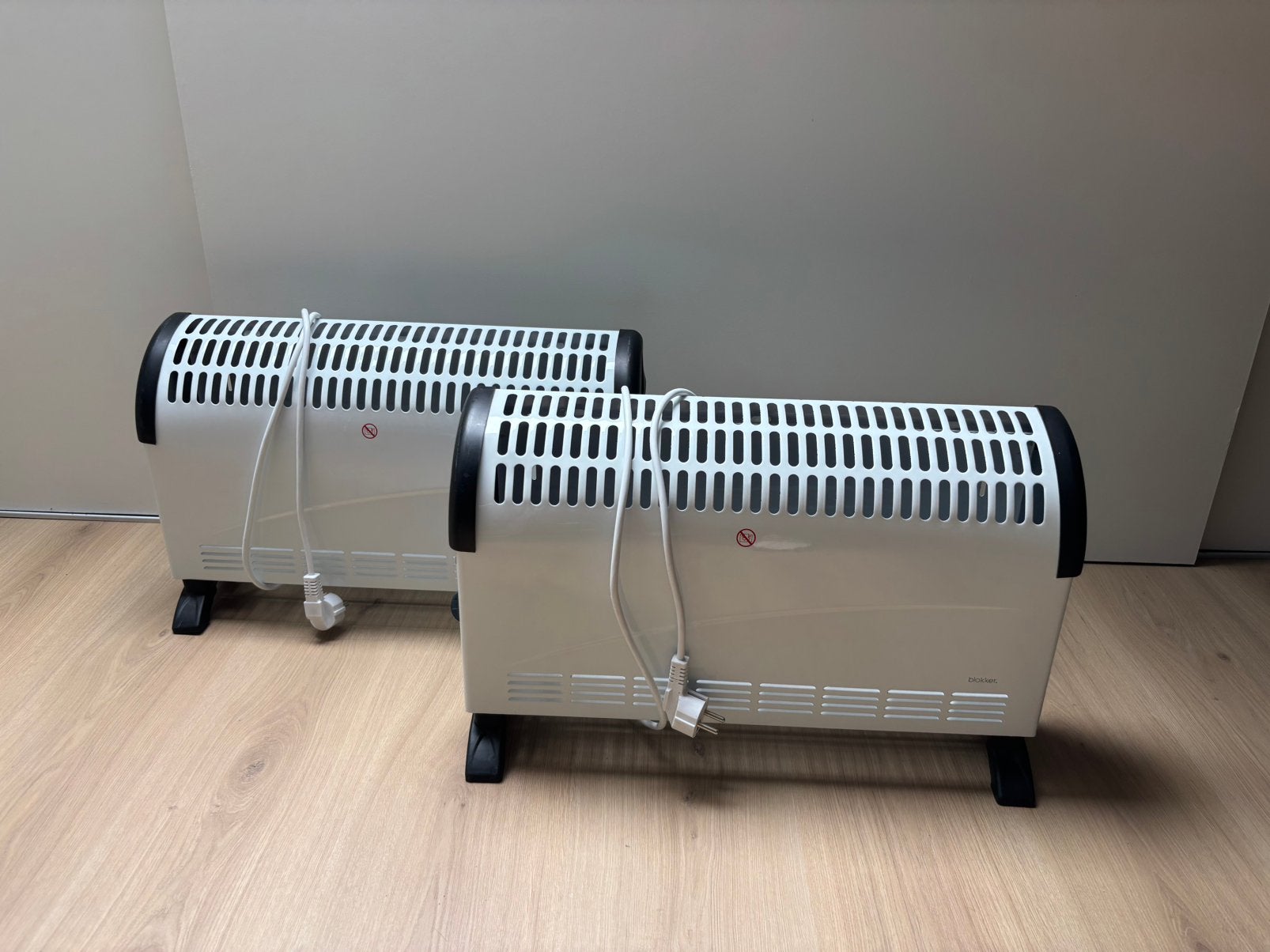 Elektrische kachel 51x32 cm, max 1500 kWh, per stuk/samen, Doe-het-zelf en Verbouw, Verwarming en Radiatoren, Ophalen, 30 tot 80 cm