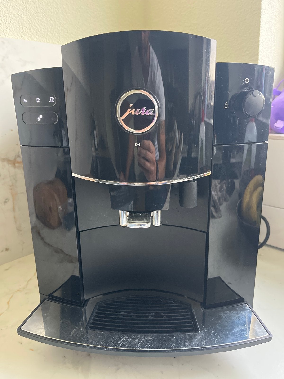 Jura D4  koffiemachine + 4 originele claris smart filter, Ophalen, Afneembaar waterreservoir, Koffiemachine, Koffiebonen