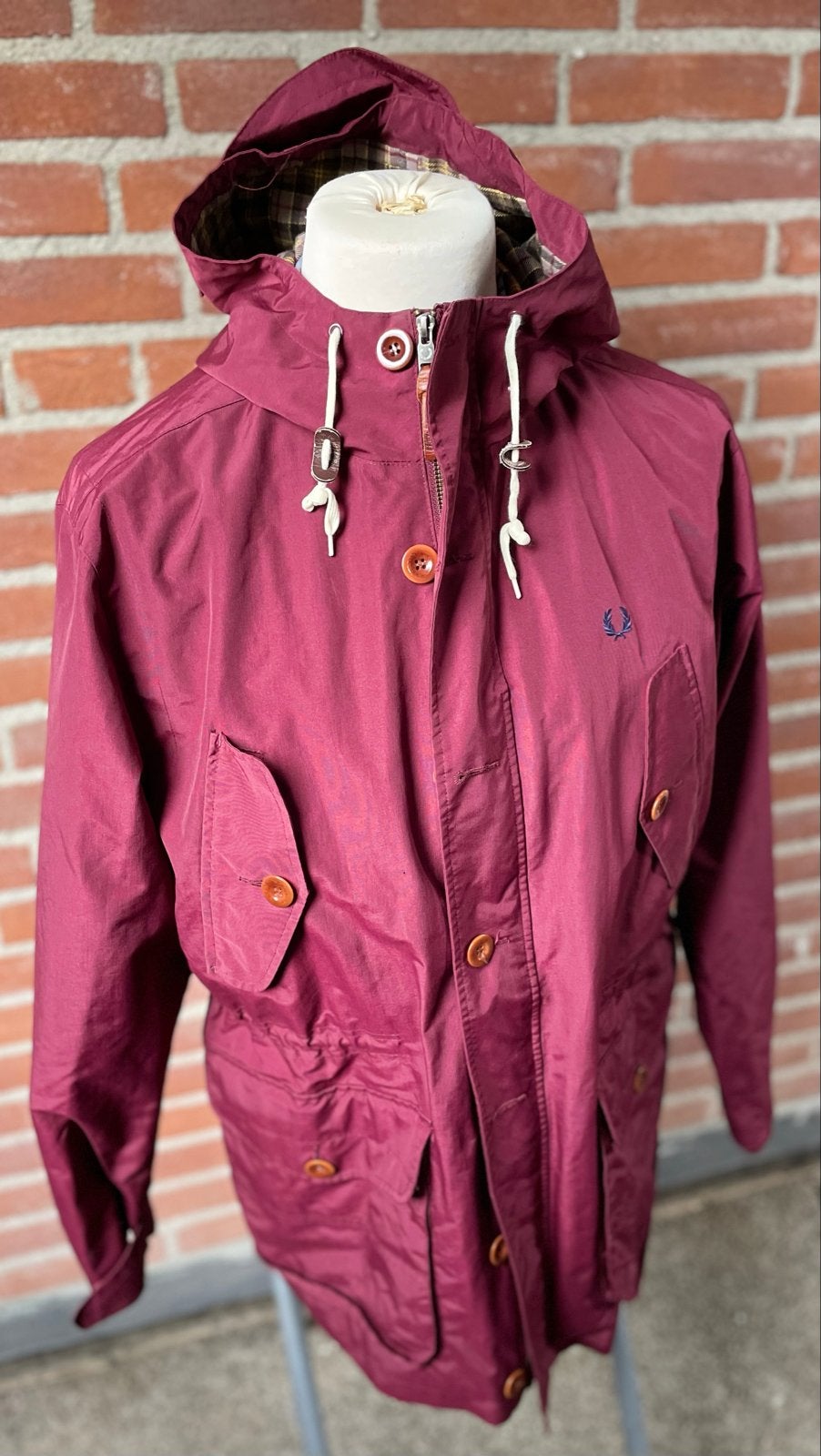 Fred Perry Hooded Mountain Parka J4243 - Bordeauxrood Maat L, Ophalen of Verzenden, Gedragen, Maat 42/44 (L), Rood