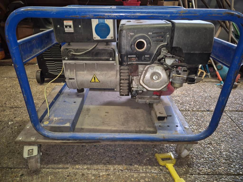 Stroomgenerator 5 kVA - Benzine - Gebruikt, Doe-het-zelf en Verbouw, Aggregaten, Ophalen, Gebruikt, Dieselolie