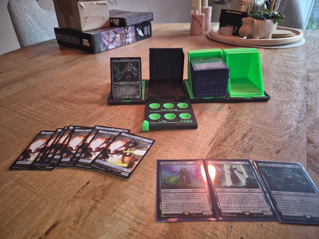 Necron Dynasties deck Magic: The Gathering Commander Deck, Ophalen of Verzenden, Zo goed als nieuw, Warhammer, Toebehoren