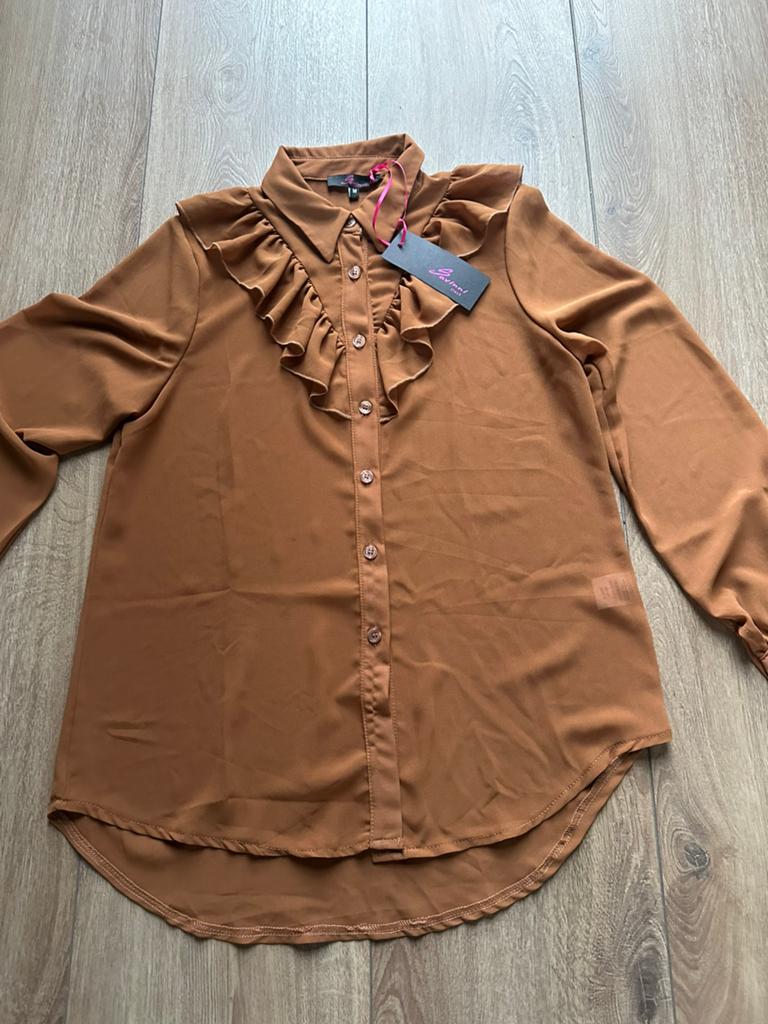 Nieuwe mokka kleur blouse maat M Savinni, Kleding | Dames, Ophalen of Verzenden, Nieuw, Maat 38/40 (M), Beige
