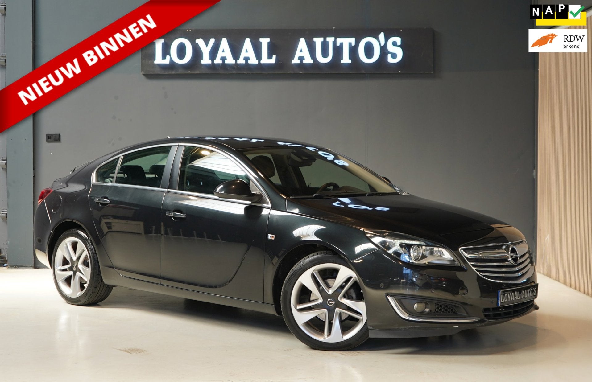 Opel Insignia 1.4 T EcoFLEX Cosmo | STOELVERW | | STUURVERW., Voorwielaandrijving, Euro 6, 4 cilinders, Zwart