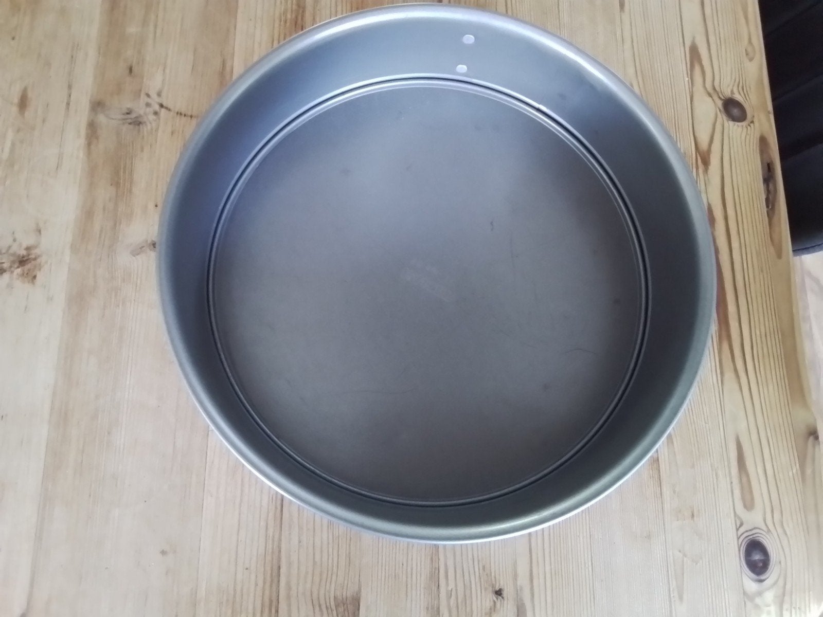 Bakblik 28 cm. Doorsnee., Ophalen, Zo goed als nieuw, Overige materialen