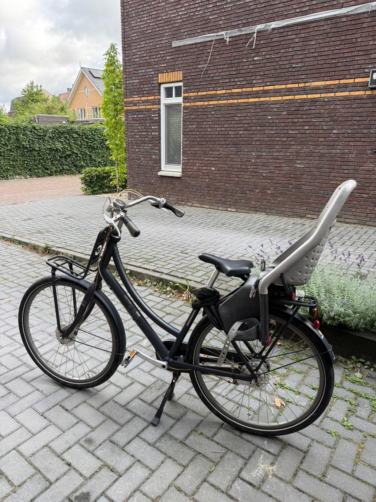 Cortina damesfiets met Yepp zitje, Fietsen en Brommers, Fietsen | Dames | Moederfietsen, Ophalen, 1 zitje, Zo goed als nieuw, Overige merken