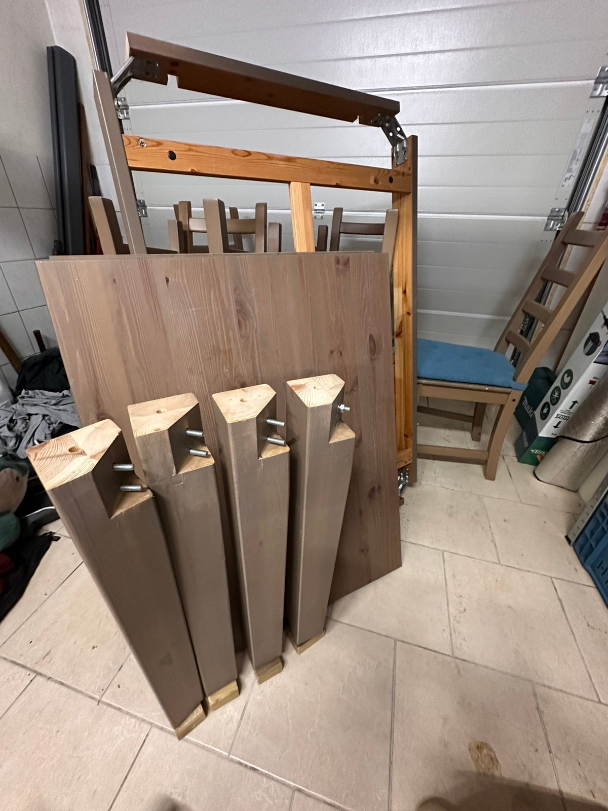 Stornas uitschuifbare eettafel en 6 Kaustby stoelen (ikea), Huis en Inrichting, Tafels | Eettafels, Ophalen, Zo goed als nieuw