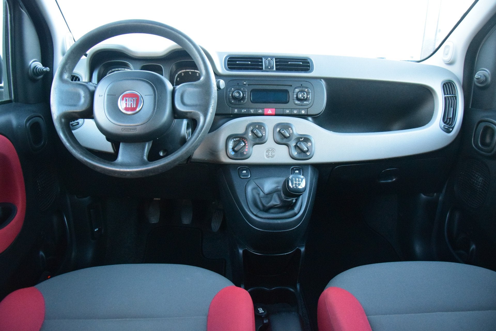 Fiat Panda 0.9 TwinAir Easy Airco 5 persoons! (bj 2013), Euro 5, Stof, Gebruikt, 31 €/maand