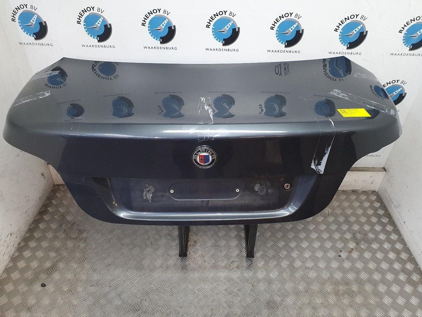 BMW 5 SERIES 523I E60LCI ACHTERKLEP 2008, Ophalen of Verzenden, Gebruikt, Stiba lid
