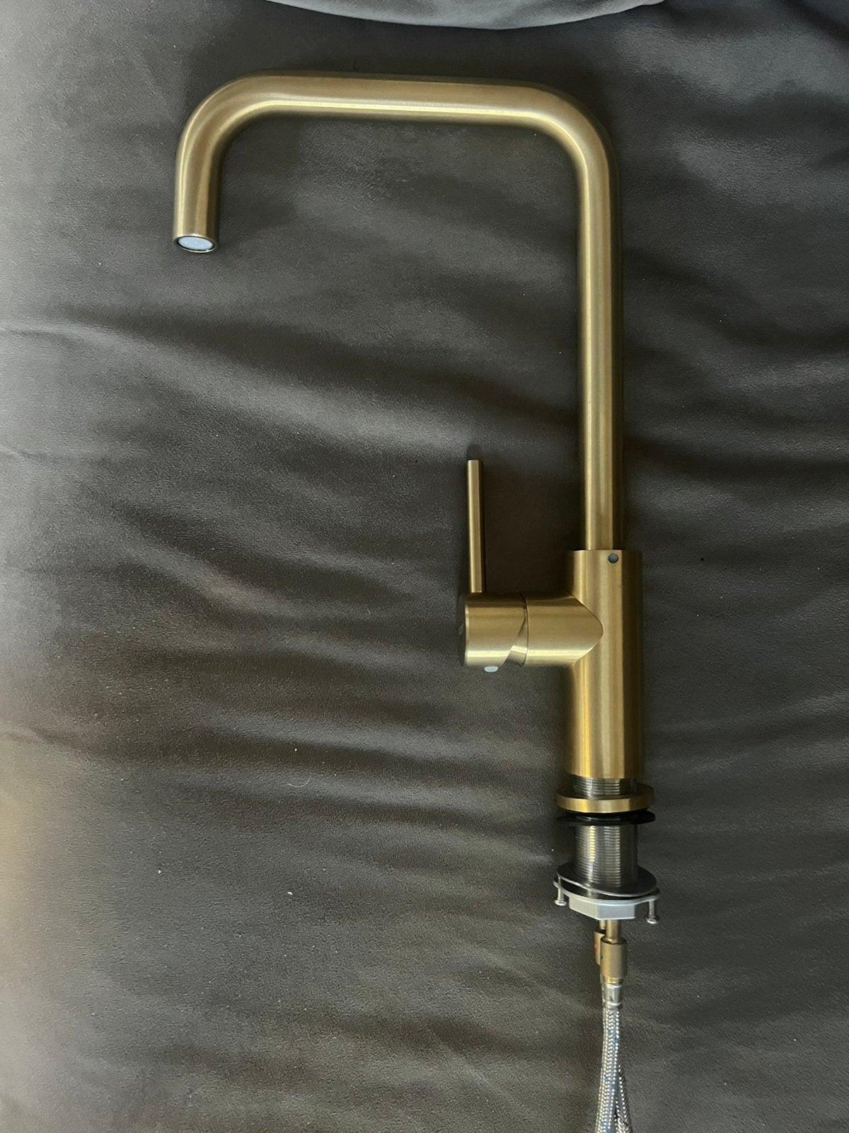 NIEUW: LORREINE MEDWAY-GOLD keukenkraan keukenmengkraan, Ophalen of Verzenden, Nieuw, Rvs, Kraan