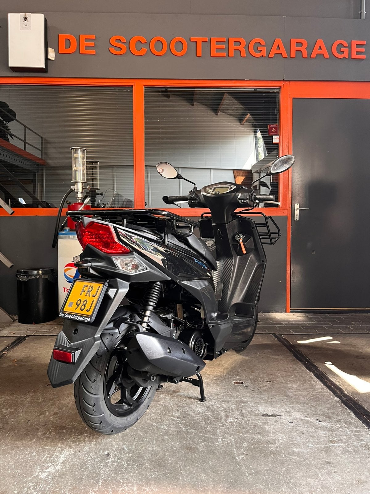 Sym xpro brom 45km 2023 bezorg, Sym, Zo goed als nieuw, Benzine, Sym