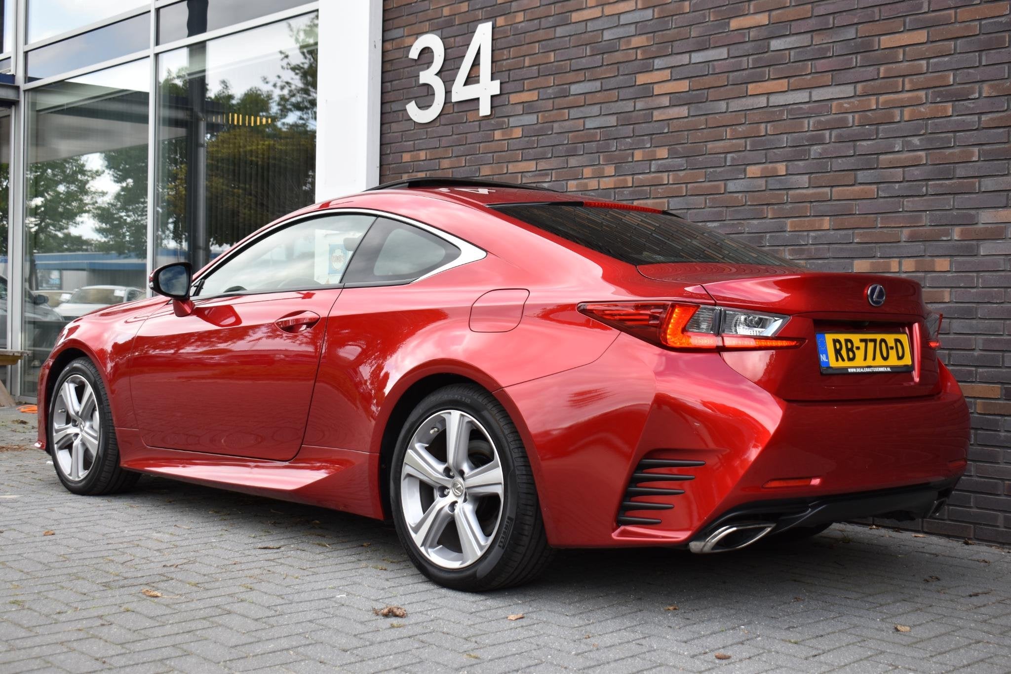 Lexus RC 300h Business Line Pro, Gebruikt, 4 stoelen, Origineel Nederlands, Bedrijf
