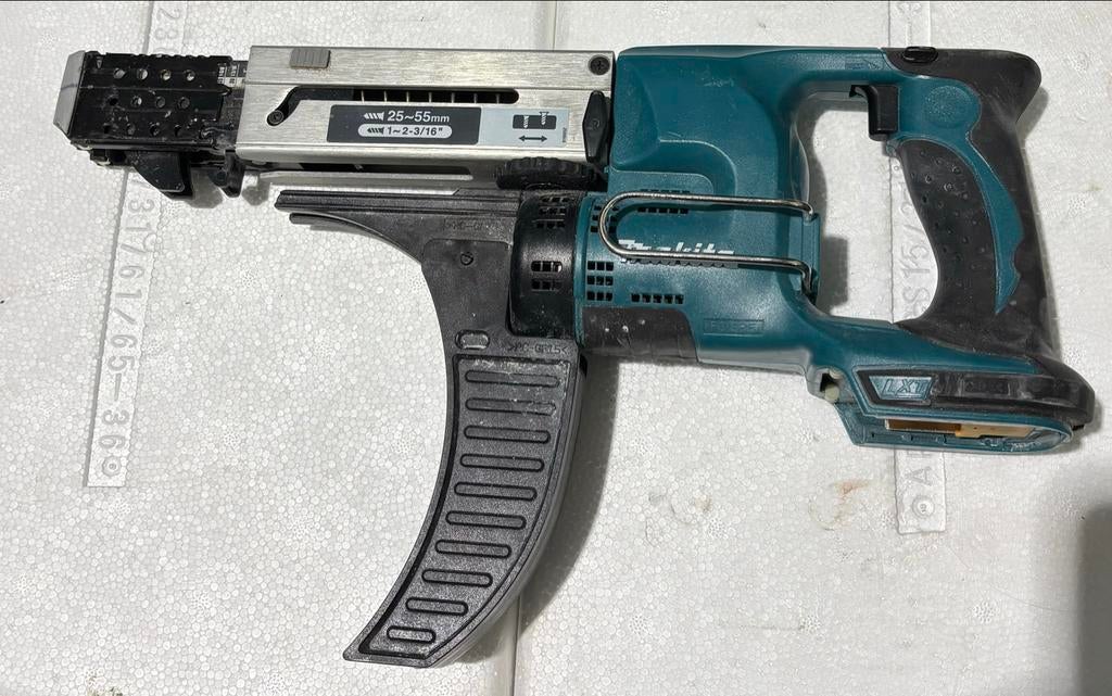 Makita schroefmachine DFR550, Ophalen of Verzenden, Zo goed als nieuw, Boor- en Schroefmachine