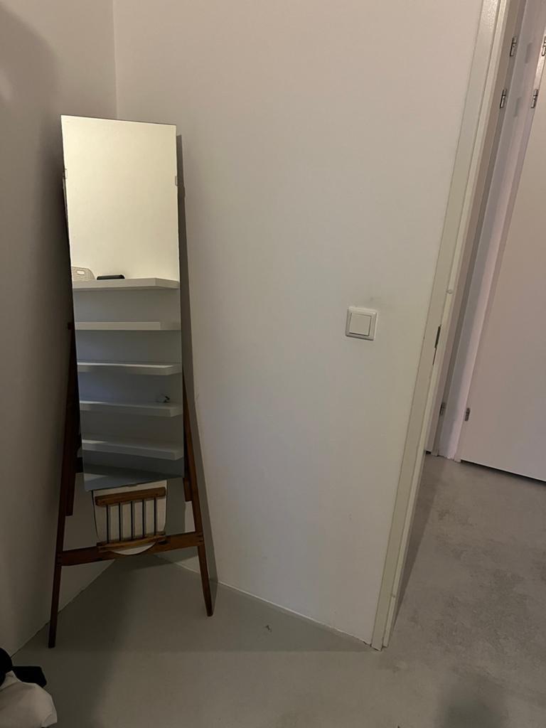 Spiegel op strijkplank, Huis en Inrichting, Woonaccessoires | Spiegels, Ophalen of Verzenden, Rechthoekig, Minder dan 50 cm, Minder dan 100 cm