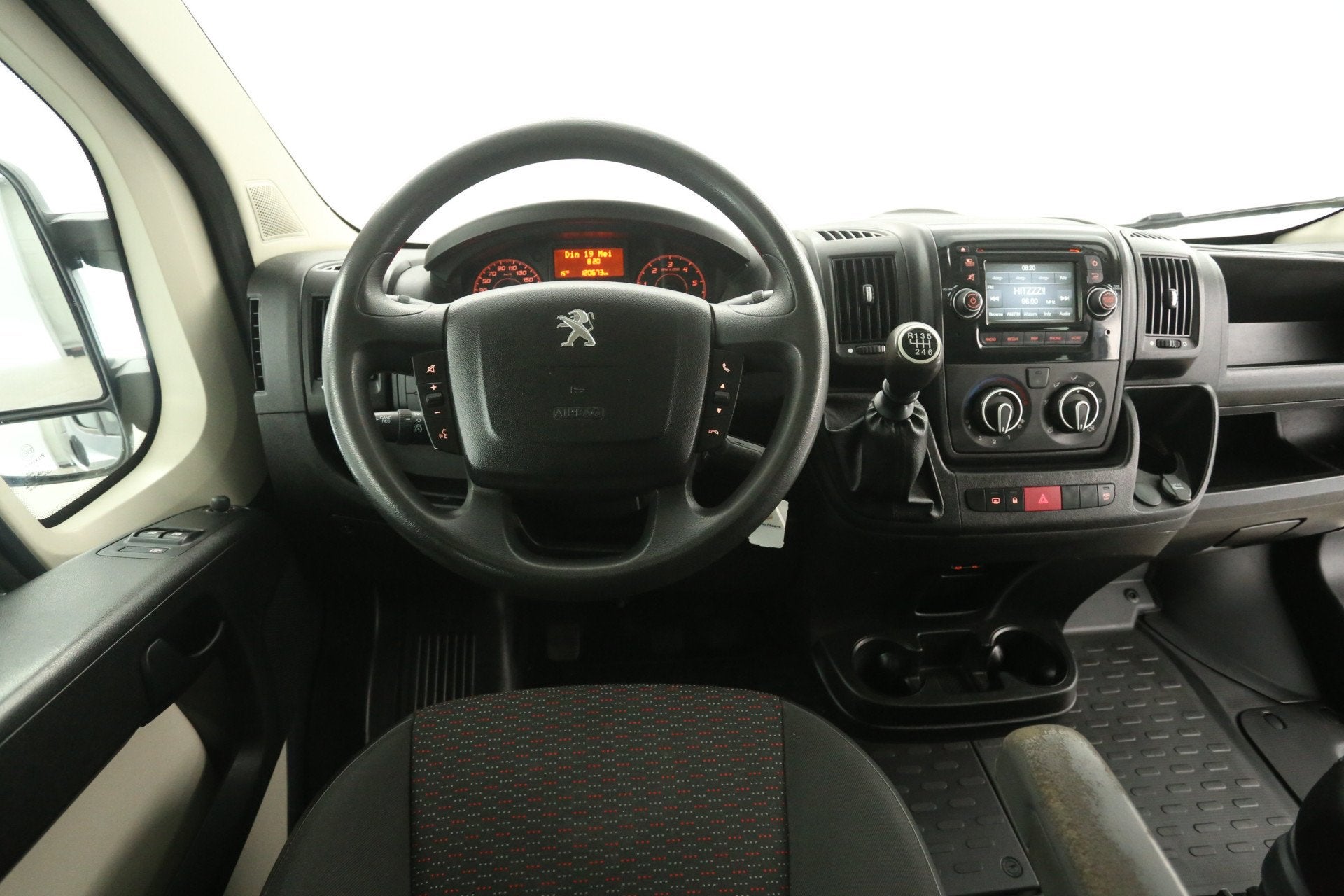 Peugeot Boxer 2.0 BlueHDI L2H1 | Marge | Dubbele Cabine | Ai, Voorwielaandrijving, Startonderbreker, Stof, Gebruikt