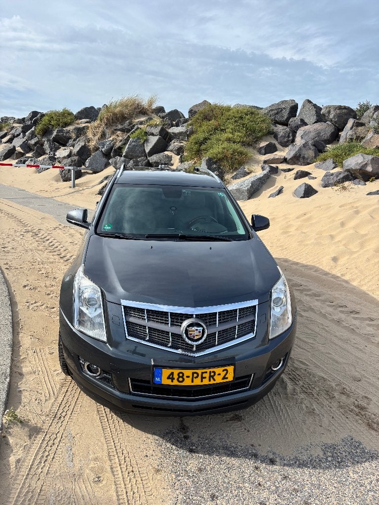 Cadillac SRX 3.0 V6 AWD AUT 2011 Grijs, Automaat, Bi-Xenon koplampen, 2000 kg, SRX