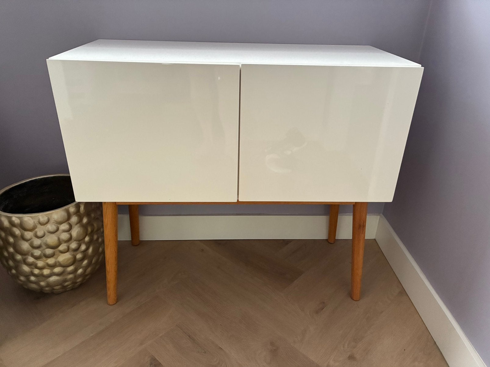 Zuiver high on wood dressoir kast, Huis en Inrichting, Kasten | Dressoirs, Ophalen, Met plank(en), Gebruikt, Eikenhout
