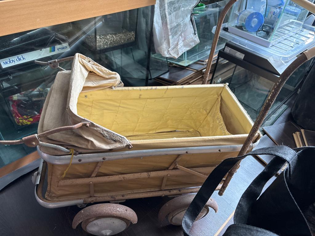 Vintage kinderwagen - Gratis ophalen, Antiek en Kunst, Antiek | Speelgoed, Ophalen