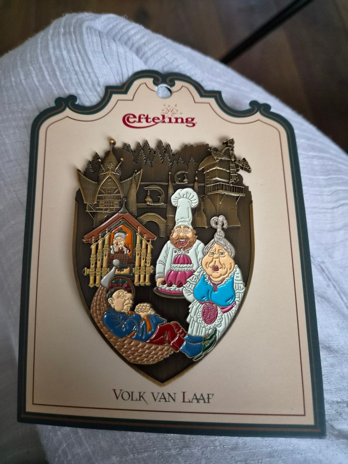 Efteling pin, Verzamelen, Efteling, Ophalen, Zo goed als nieuw, Button of Speldje