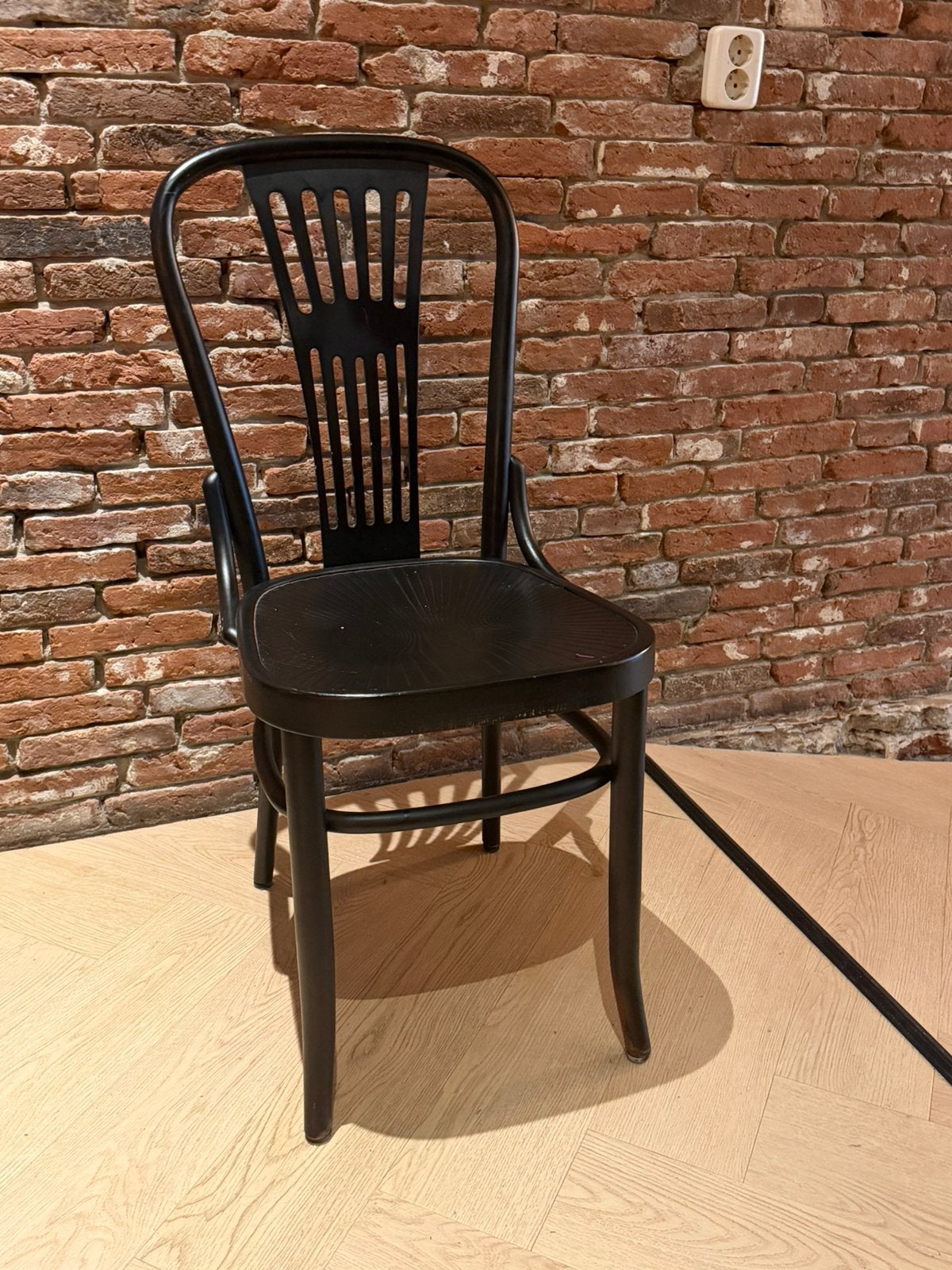 Horeca stoelen hout zwart 43 stuks, Zwart, Ophalen of Verzenden, Zo goed als nieuw, Vijf, Zes of meer stoelen