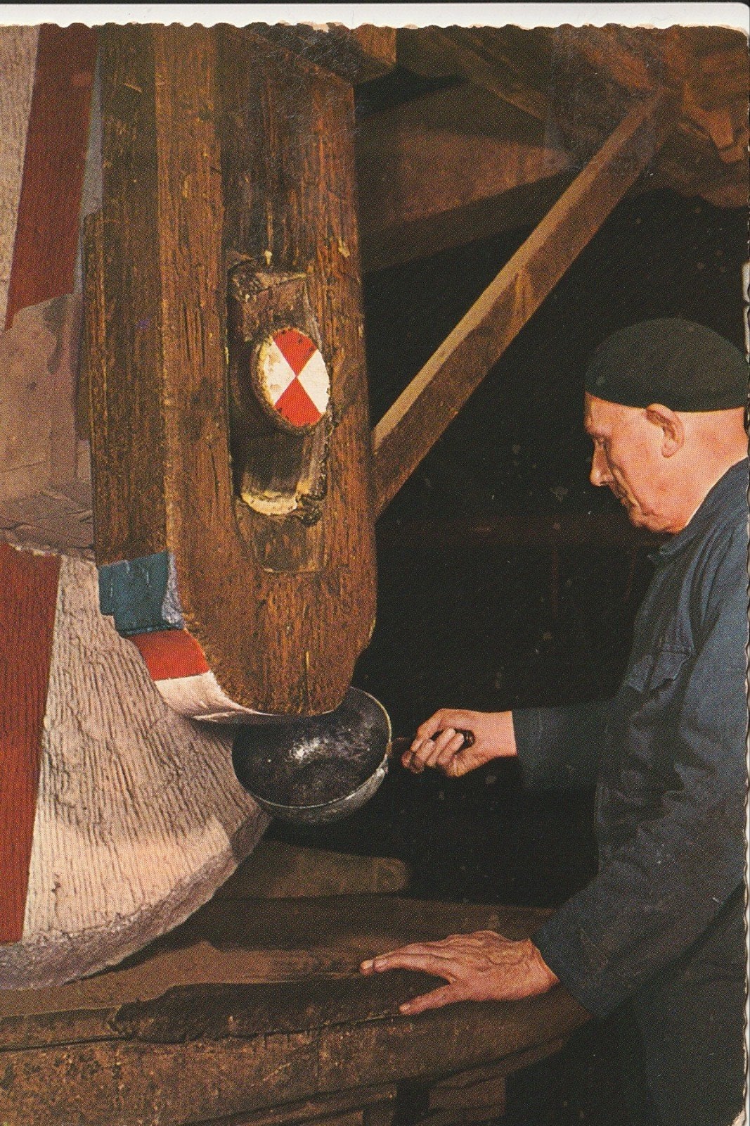 KOOG AAN DE ZAAN OLIEMOLEN HET PINK MOLENAAR AAN HET WERK, Ophalen of Verzenden, 1960 tot 1980, Gelopen, Noord-Holland