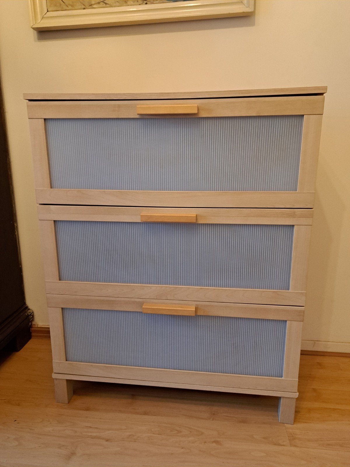 Beige Ikea ladekast met 3 laden en kunststof frontjes, Huis en Inrichting, Kasten | Ladekasten, Ophalen