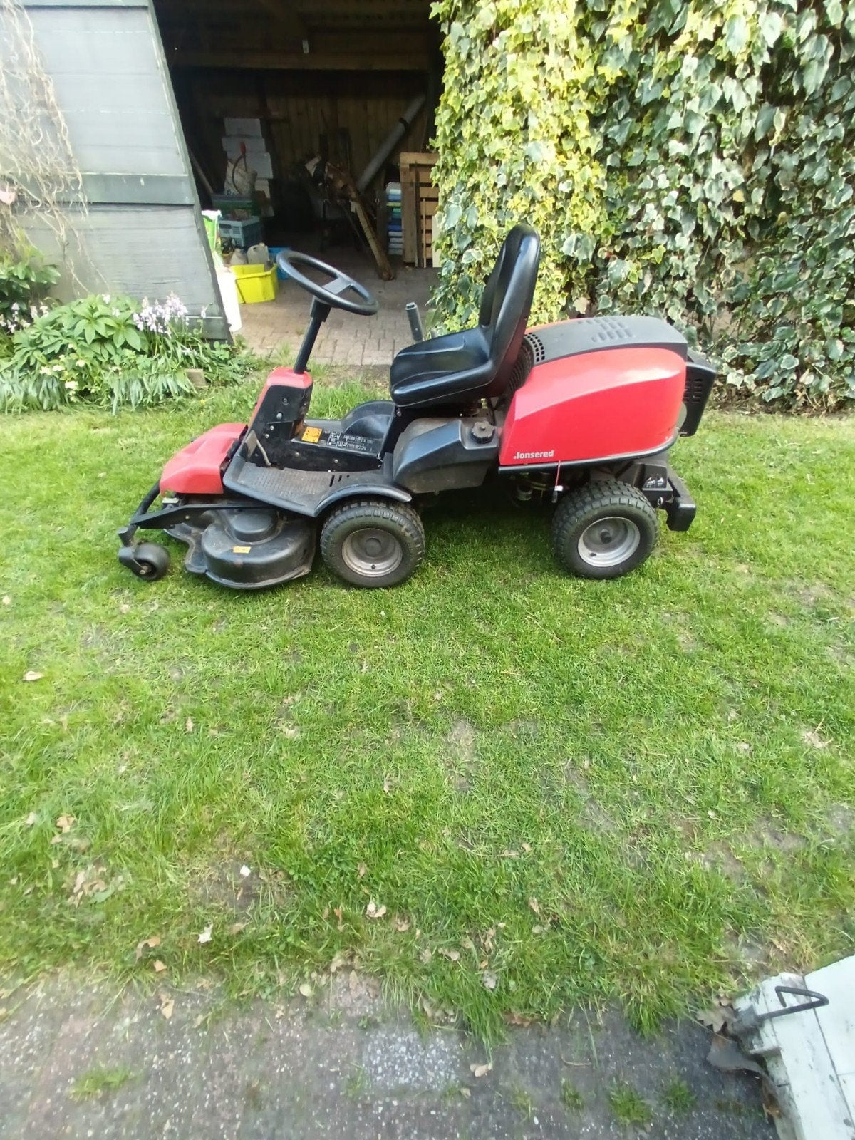 zitmaaier  jonsered / Husqvarna   afhalen in Bellingwolde !n, Ophalen, Gebruikt, Elektrische starter, 90 tot 120 cm