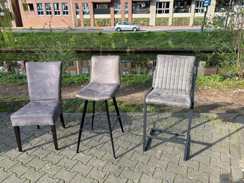Goede leren stoelen, Huis en Inrichting, Stoelen, Gebruikt, Drie, Leer, Grijs, Ophalen